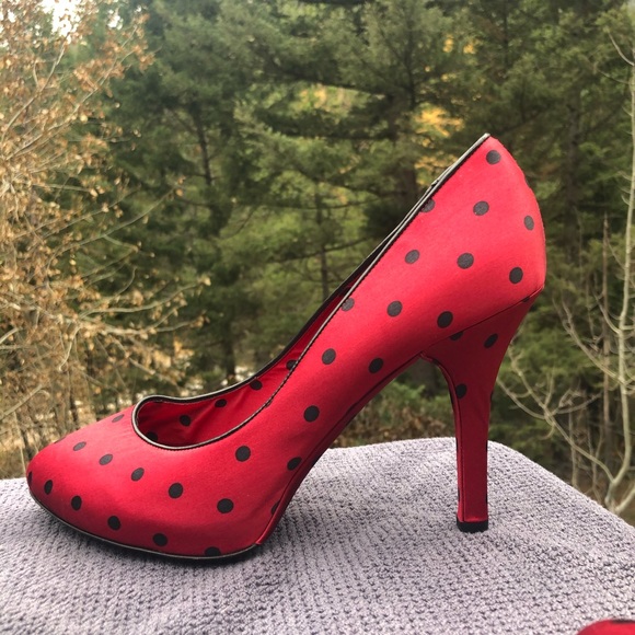 Satin Pin-up Dolce & Gabbana red pump sz 40 New - Picture 6 of 8